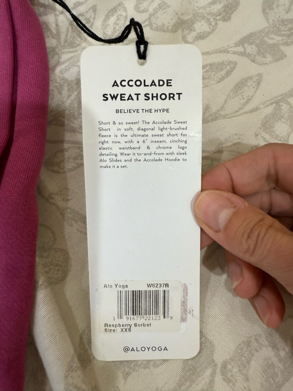 Alo Accolade Sweat short & bra set in Magenta - Picture 3 of 3
